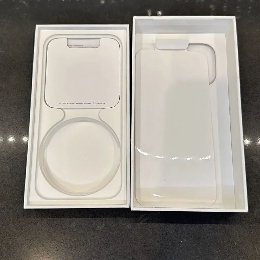 iPhone 15 Pro Box Bundle (Blue Titanium) - Picture 3 of 4